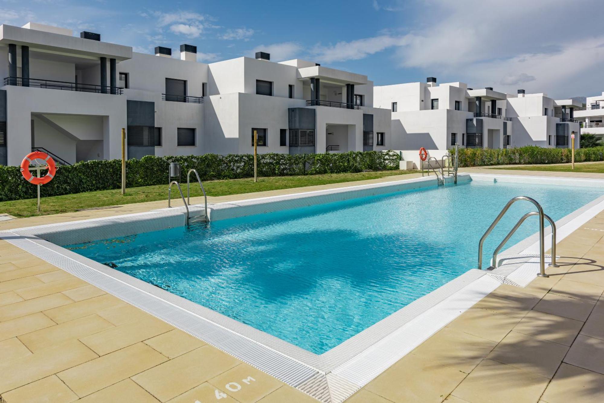 Top Casares Golf Apartment Exterior photo