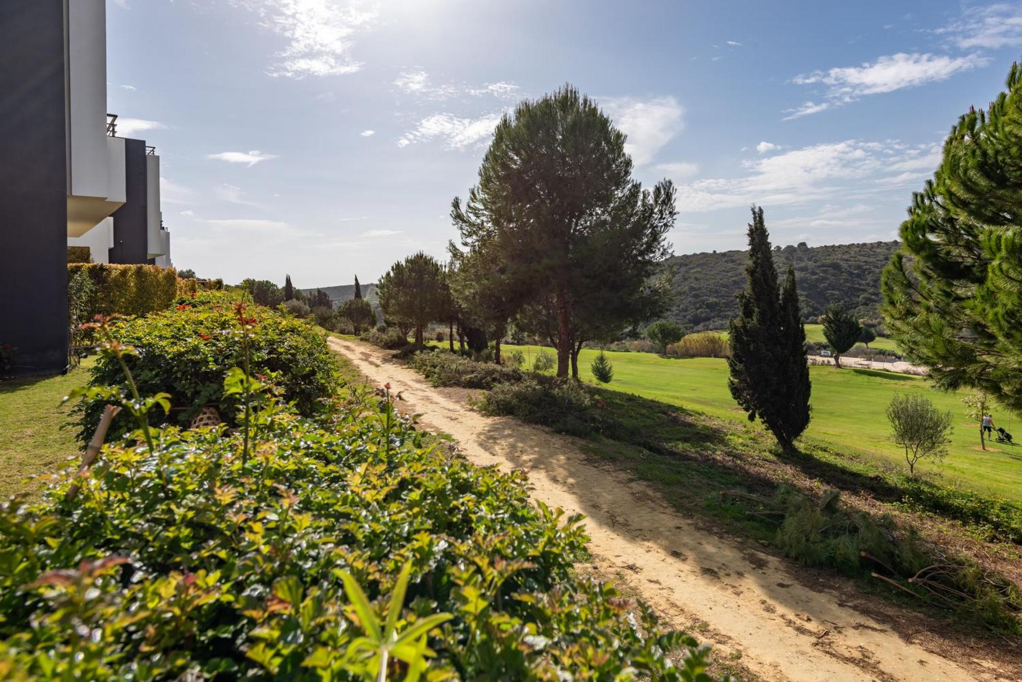 Top Casares Golf Apartment Exterior photo